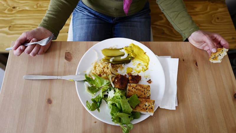 "C’était tout simplement merveilleux": un couple d'Américains paie tous les repas dans un resto canadien pour s'excuser de Trump