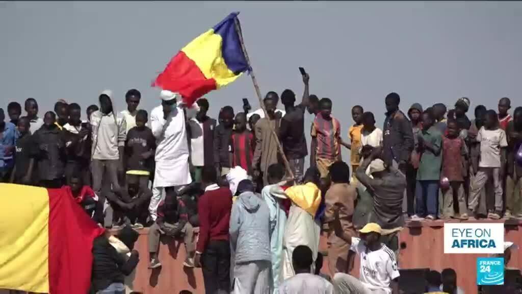 Chad protesters call for fast withdrawal of French troops after military agreement