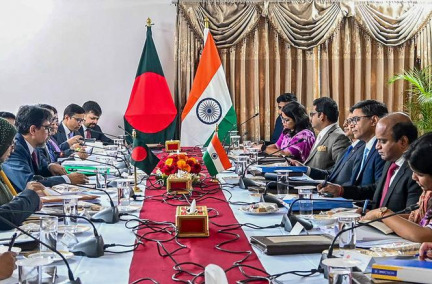 Cinq mois après la chute de Sheikh Hasina, les relations entre l’Inde et le Bangladesh se dégradent de jour en jour