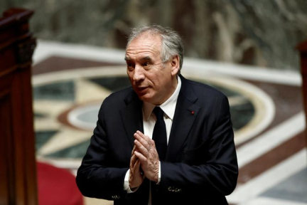 Comment François Bayrou est parvenu à décrocher les socialistes du Nouveau Front populaire