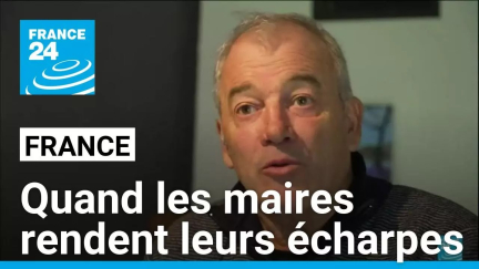 Congrès des maires : quand les élus rendent leurs écharpes • FRANCE 24