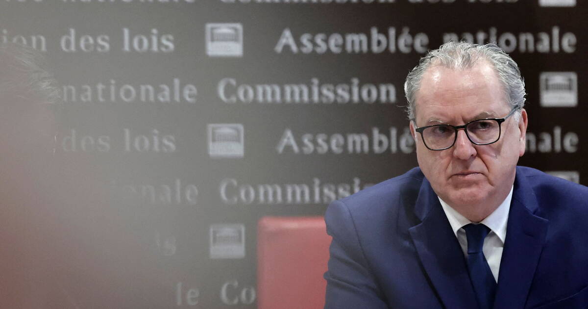 Conseil constitutionnel : que se passe-t-il si la candidature de Richard Ferrand est retoquée par les parlementaires ?