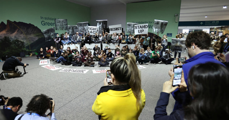 COP 29 : les pays les plus vulnérables quittent avec fracas une négociation pour tenter de se faire entendre