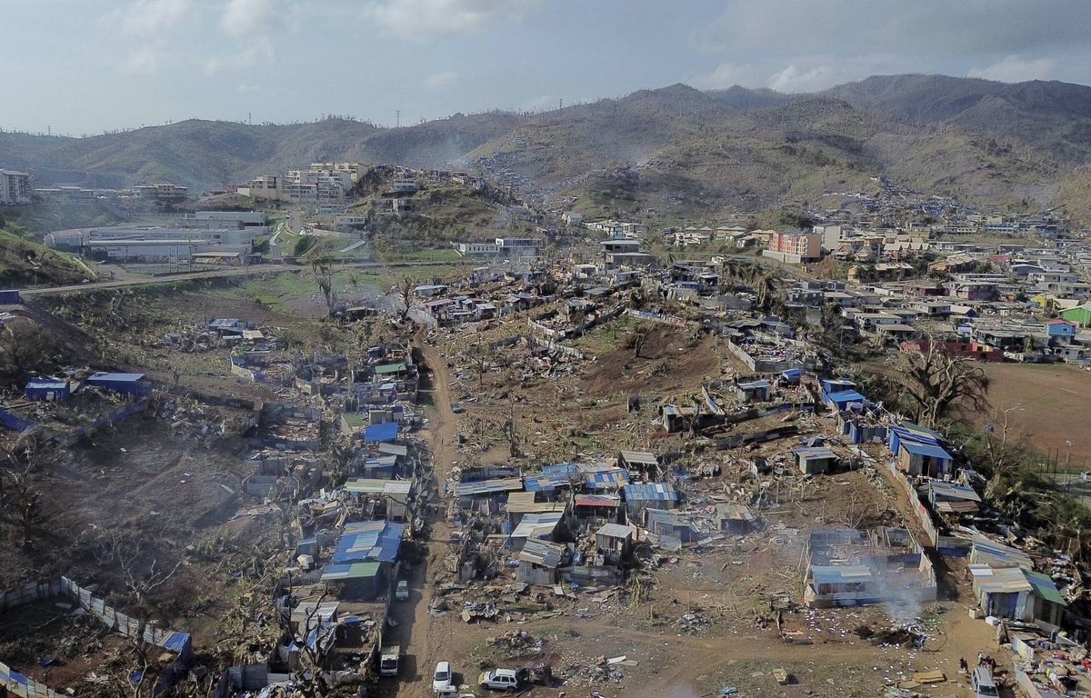 Cyclone Chido à Mayotte : en quoi consiste la journée de deuil national ce lundi ?