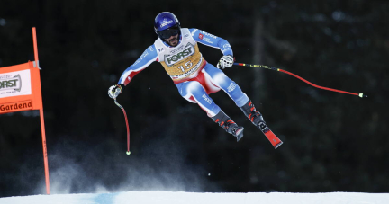 Cyprien Sarrazin chute lourdement à l’entraînement sur la piste italienne de Bormio, victime d’un hématome intracrânien