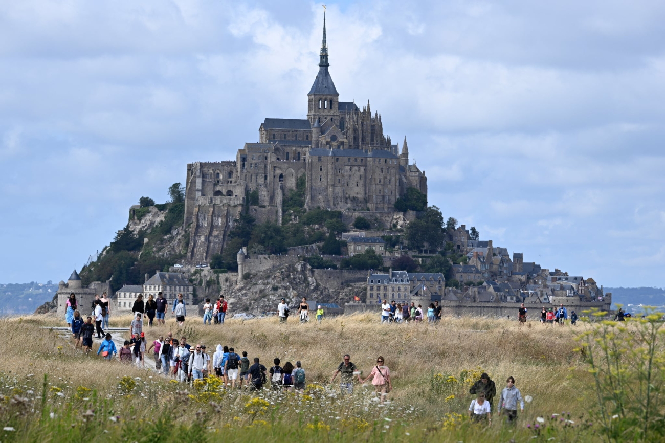 Dallas au Mont-Saint-Michel : gros sous et lutte de pouvoirs en Normandie