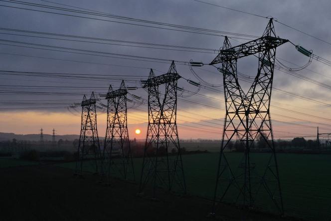 De la centrale à la prise, comment est maillé le réseau électrique français