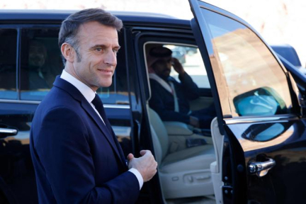 De nouveau au centre du jeu politique, Emmanuel Macron mis sous pression par son propre camp