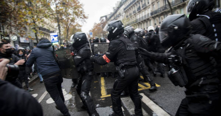 Deux policiers de la Brav-M condamnés à six mois de prison avec sursis pour des violences en manifestation