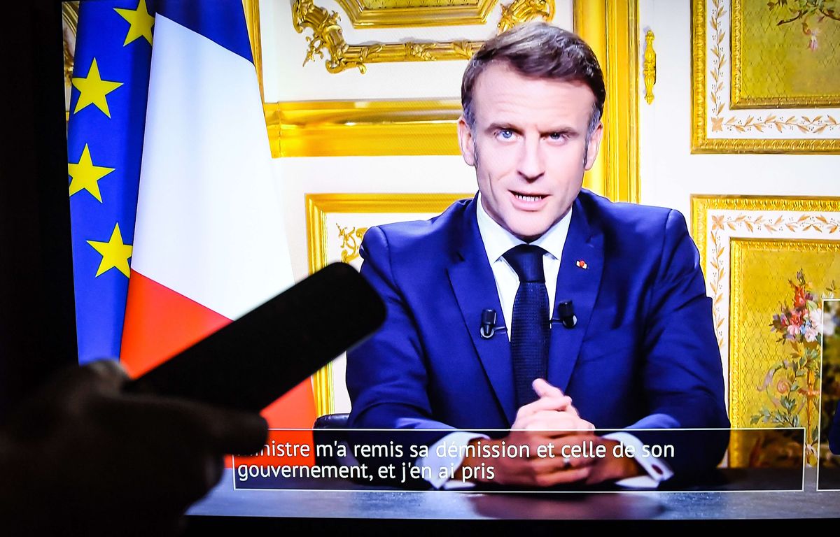 Discours d'Emmanuel Macron : Pas de démission, gouvernement d'union nationale... Que retenir de son allocution ?