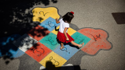 Doubs: trois fillettes de maternelle ingurgitent des médicaments jetés dans la cour à Bethoncourt