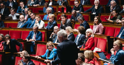 Droite, centriste, macronistes : la drôle de coloc des partis du «socle commun»