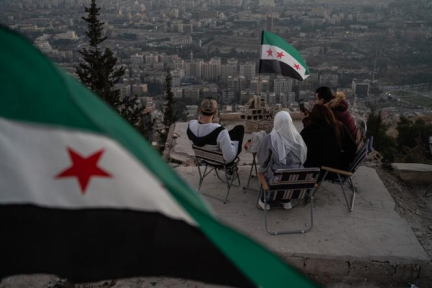 Du haut du mont Qassioun, les Syriens « respirent la liberté »