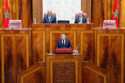 Emmanuel Macron appelle au Maroc à des « résultats » accrus contre l'immigration clandestine et réitère son soutien à la « souveraineté marocaine » au Sahara occidental