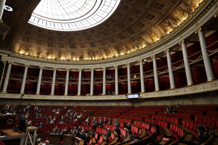 EN DIRECT. Budget : le recours au 49.3 attendu, le PS n’exclut pas la censure