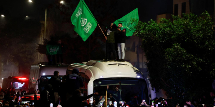 En direct, cessez-le-feu dans la bande de Gaza : après la libération de trois otages israéliennes, 90 prisonniers palestiniens ont été libérés