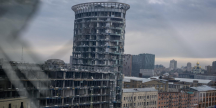 En direct, guerre en Ukraine : « il n’y a pas eu d’alerte avant la première frappe », samedi matin à Kiev