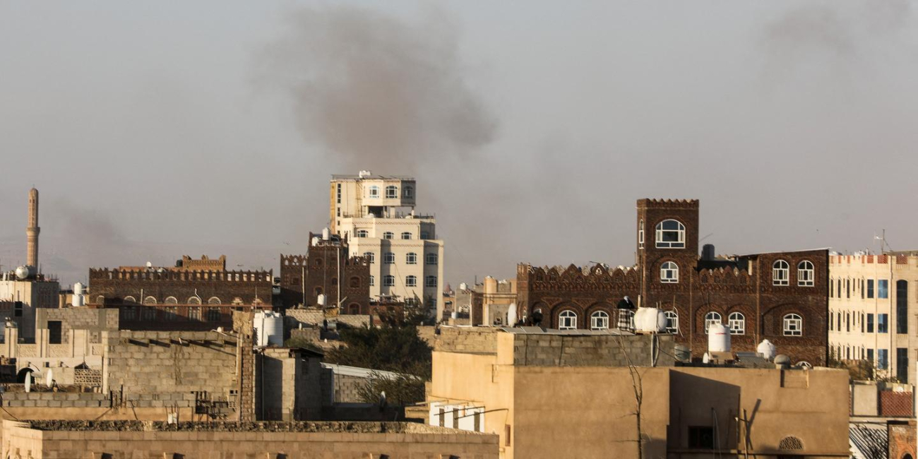 En direct, guerres au Proche-Orient : frappes sur Sanaa et Hodeïda, au Yémen ; les rebelles houthistes dénoncent une « agression israélienne »