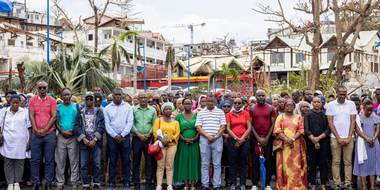 En direct, Mayotte : après le passage du cyclone Chido, le préfet assure que l’hôpital de campagne sera « opérationnel » mardi