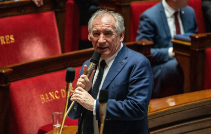 EN DIRECT Nouveau gouvernement : « Qui comprend ce que veut faire François Bayrou ? », tacle Sébastien Chenu…