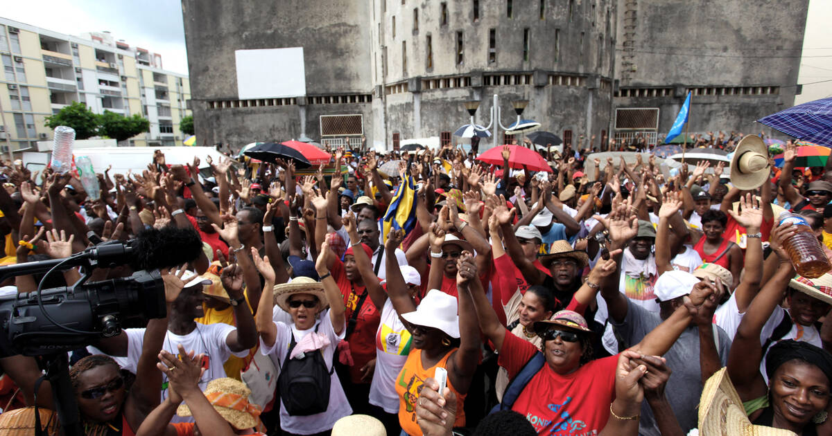 En Guadeloupe, «pourquoi se mobiliser contre la vie chère alors que la Martinique fait le travail ?»