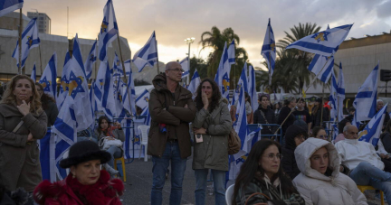 En Israël, le sort de la famille Bibas secoue la trêve