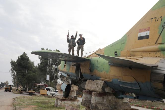 En Syrie, les rebelles de HTC aux portes de Homs et de Damas