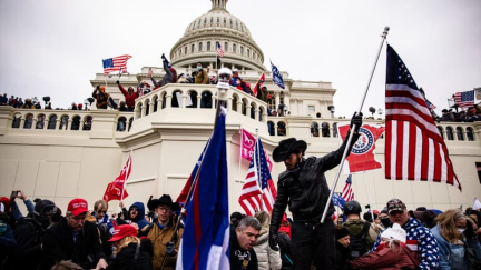 États-Unis: un assaillant du Capitole, gracié par Trump, abattu par un policier après un refus d'obtempérer