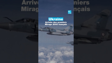 🇺🇦 #Ukraine : arrivée des premiers avions de chasse #Mirage 2000 français • FRANCE 24