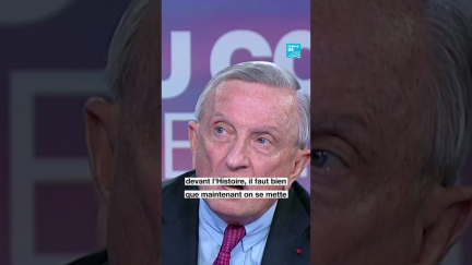 🇺🇦Guerre #Ukraine : "Nous ne laisserons jamais tomber l'Ukraine, l'Ukraine c'est nous." • FRANCE 24