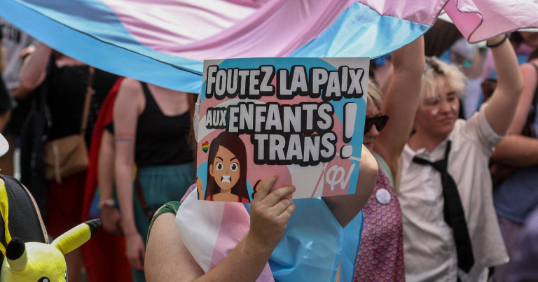 Face à la vague transphobe, la Haute Autorité de santé se doit de protéger les mineurs