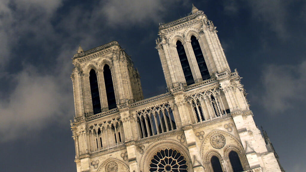 France: What is the architectural significance of Paris' Notre-Dame cathedral?