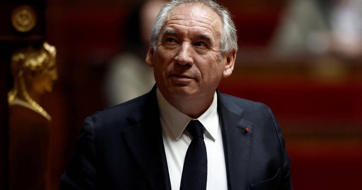 François Bayrou abandonne les trois jours de carence pour les fonctionnaires