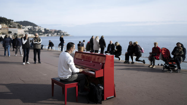 French city of Nice backtracks on big cruise ship ban