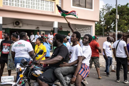 Ghana : le vice-président et candidat du parti au pouvoir, Mahamudu Bawumia, reconnaît sa défaite à l’élection présidentielle