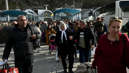 Greek PM calls for calm amid 'very intense' Santorini tremors