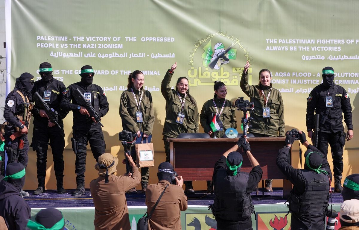 Guerre au Proche-Orient : Le Hamas remet quatre otages à l'armée israélienne à Gaza