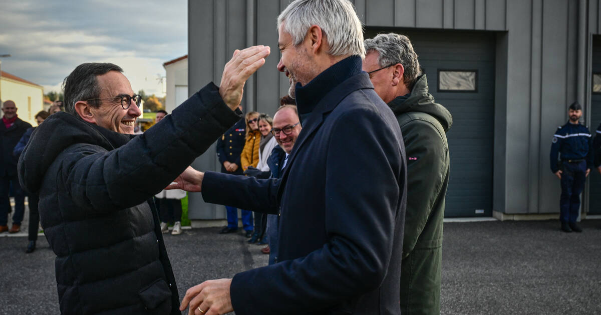 Guerre des chefs à LR : la macronie scrute la campagne à bonne distance