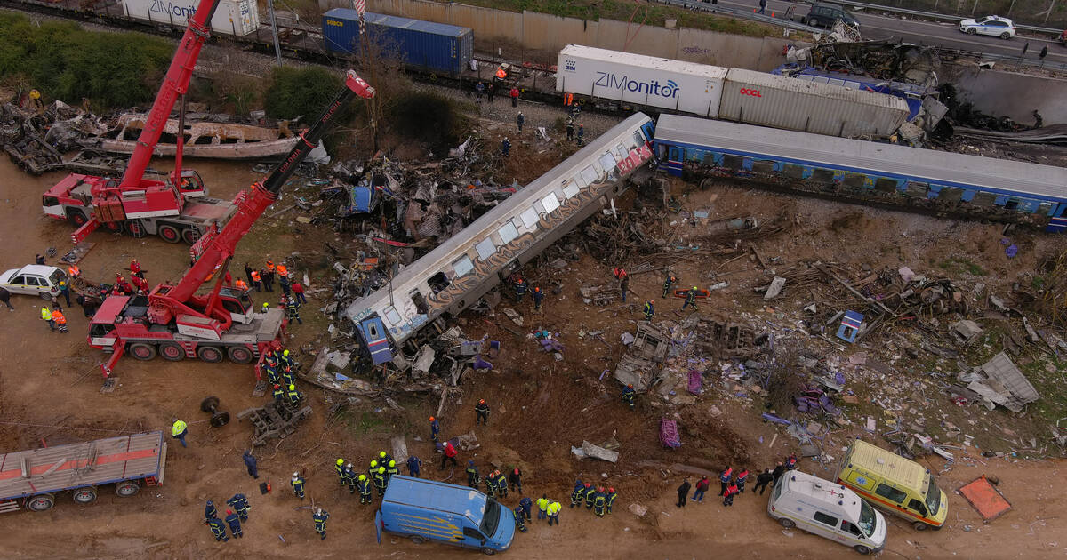 «Il a commis une grave erreur» : en Grèce, le gouvernement empêtré dans les enquêtes sur la catastrophe ferroviaire de Tempé