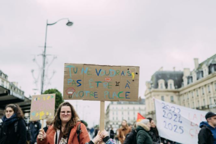 « Il faut arrêter de nous mépriser » : les enseignants en pointe du mouvement de grève de la fonction publique