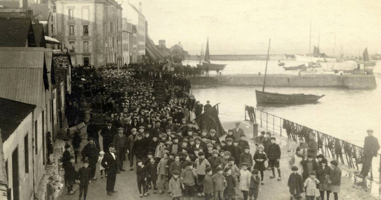 Il y a un siècle, les sardinières de Douarnenez entamaient leur grève victorieuse