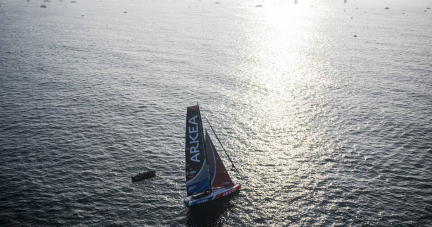 «Ils n’avaient pas à faire ça» : le Vendée Globe est-il vraiment un tour du monde sans assistance ?