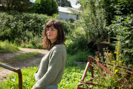 Inès Léraud, journaliste : « Les blessures psychologiques et sociales du remembrement des terres agricoles ne sont pas refermées »