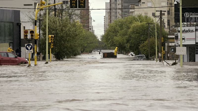 Inondations en Argentine: Javier Milei annonce un fonds d'aide de 172 millions d'euros