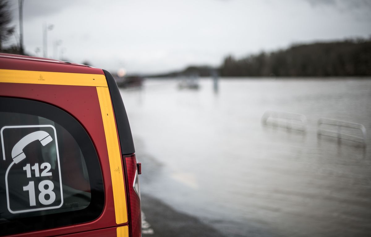 **Intempéries dans le Var : "Il va falloir un trimestre"... Plus de 500 habitants bloqués après l'effondrement d'un pont**