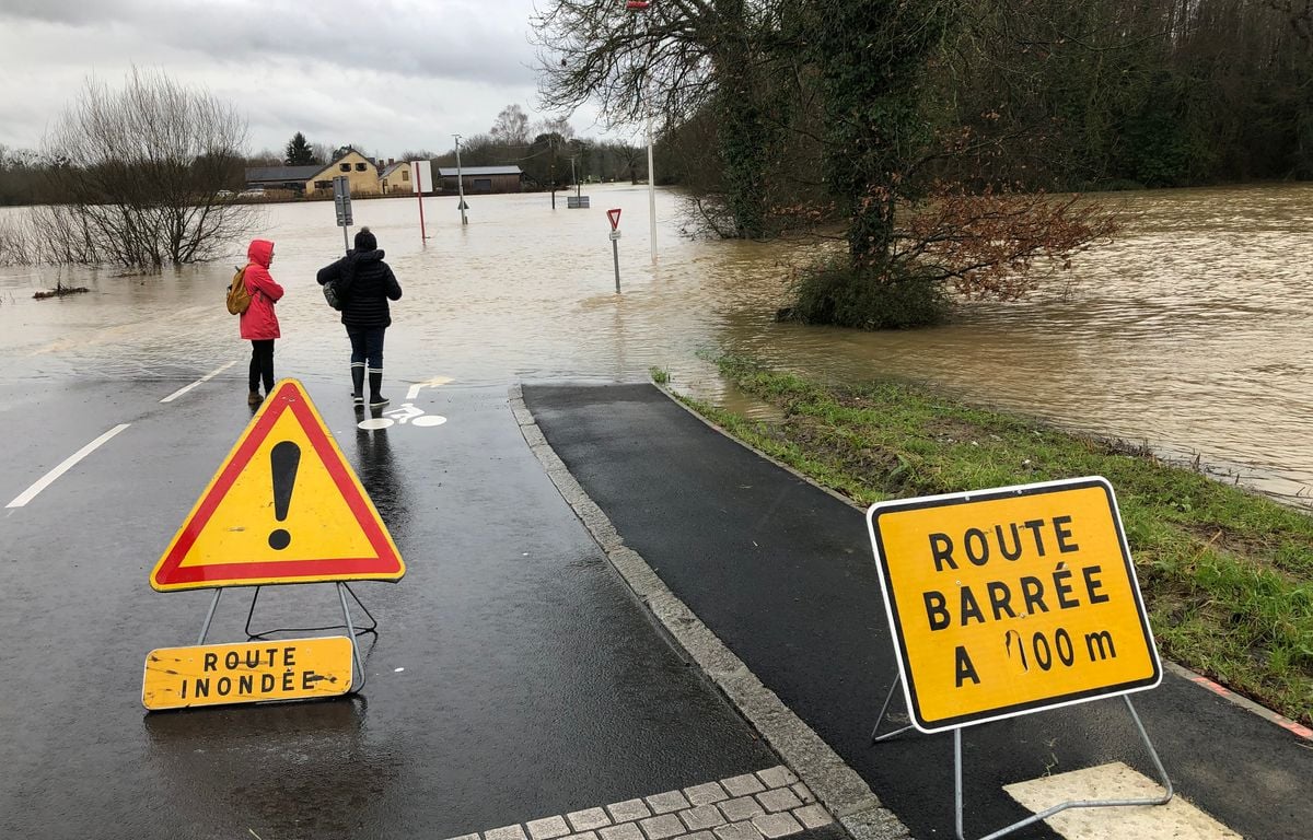 Intempéries en France : la tempête Herminia perturbe la circulation, provoque des inondations et des évacuations dans l'Ouest

**Titre en français :**

Tempête Herminia : Circulation perturbée, inondations et évacuations dans l’ouest de la France