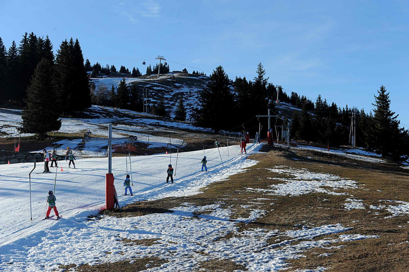 Isère : une skieuse de 10 ans tuée après une collision contre une paroi rocheuse