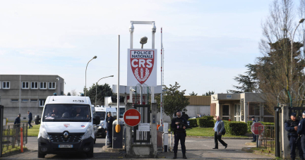 «J’ai crié sa mère, parce que j’ai eu mal» : l’homme en situation de handicap frappé par un CRS à Clermont-Ferrand raconte l’incident