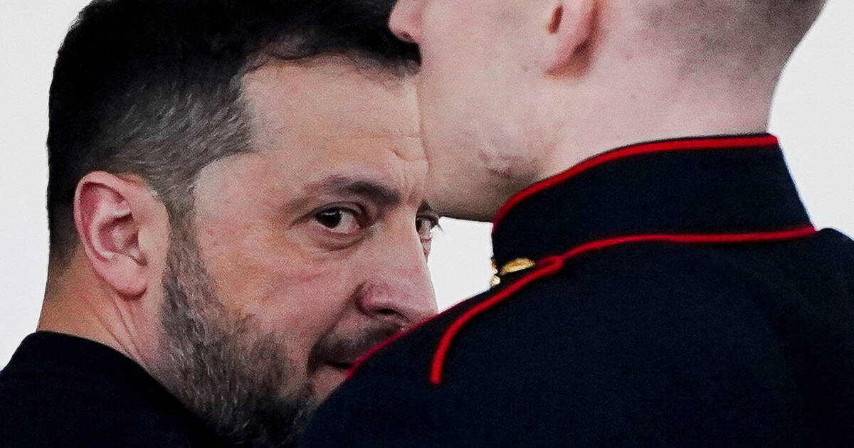 «J’ai ressenti une forte violence contre nous» : les Ukrainiens au garde à vous après l’altercation entre Zelensky et Trump à la Maison Blanche