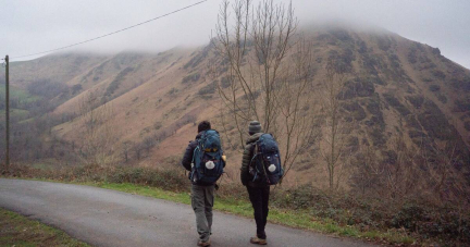 «J’ai senti un changement dans ma tête pendant qu’on marchait» : vers Compostelle, des adolescents cheminent pour s’extraire d’une vie de violences